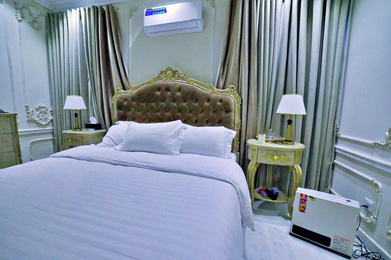 Arish Luxury Suites Скарду Екстериор снимка