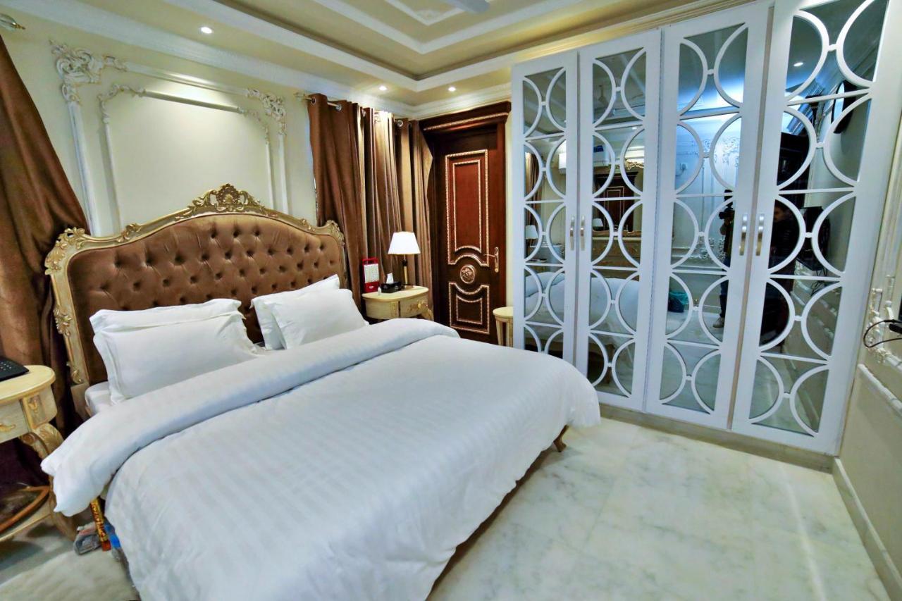 Arish Luxury Suites Скарду Екстериор снимка